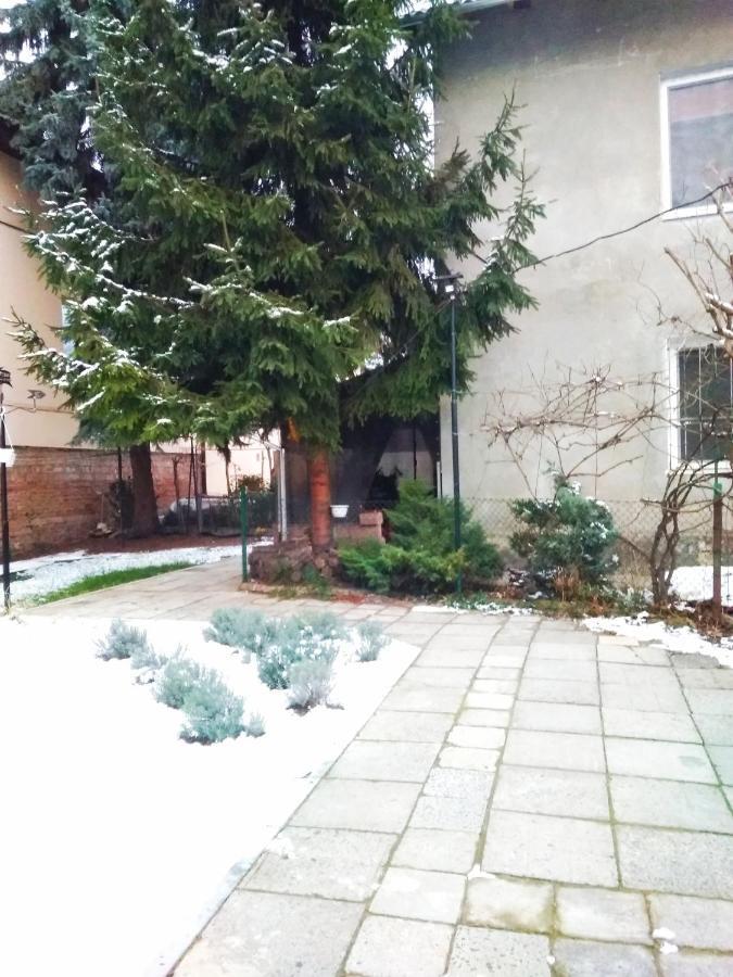 Apartment On Zaliznychna Lvov Exteriér fotografie